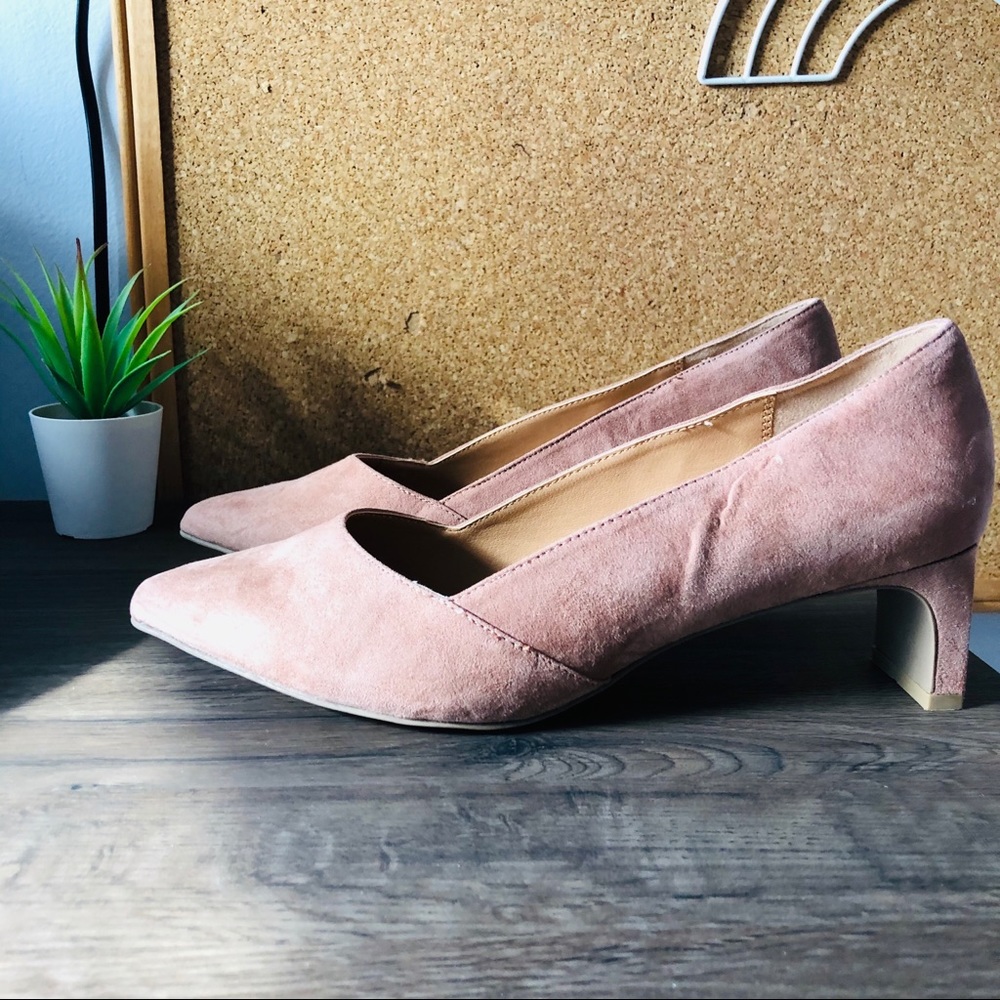 NWT Cato Blush Wide Width Kitten Pumps